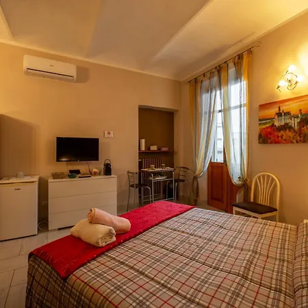 Casa Martina 아파트 아스티